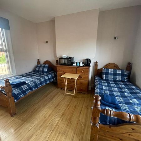 מילטון קינס Abbey Guest House מראה חיצוני תמונה