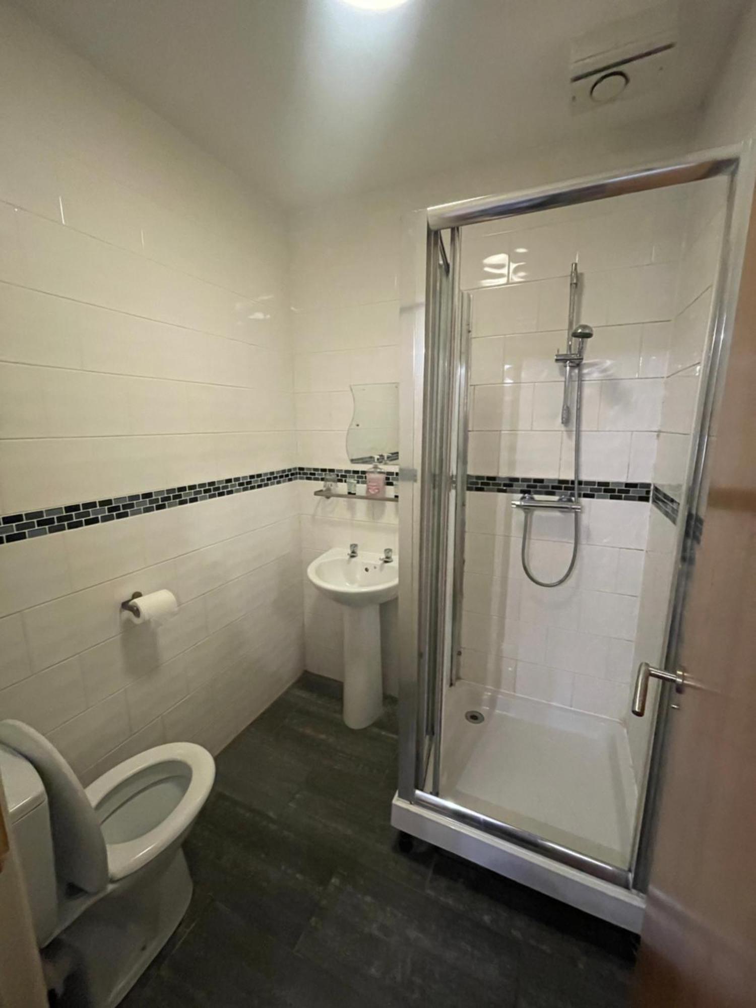 מילטון קינס Abbey Guest House מראה חיצוני תמונה