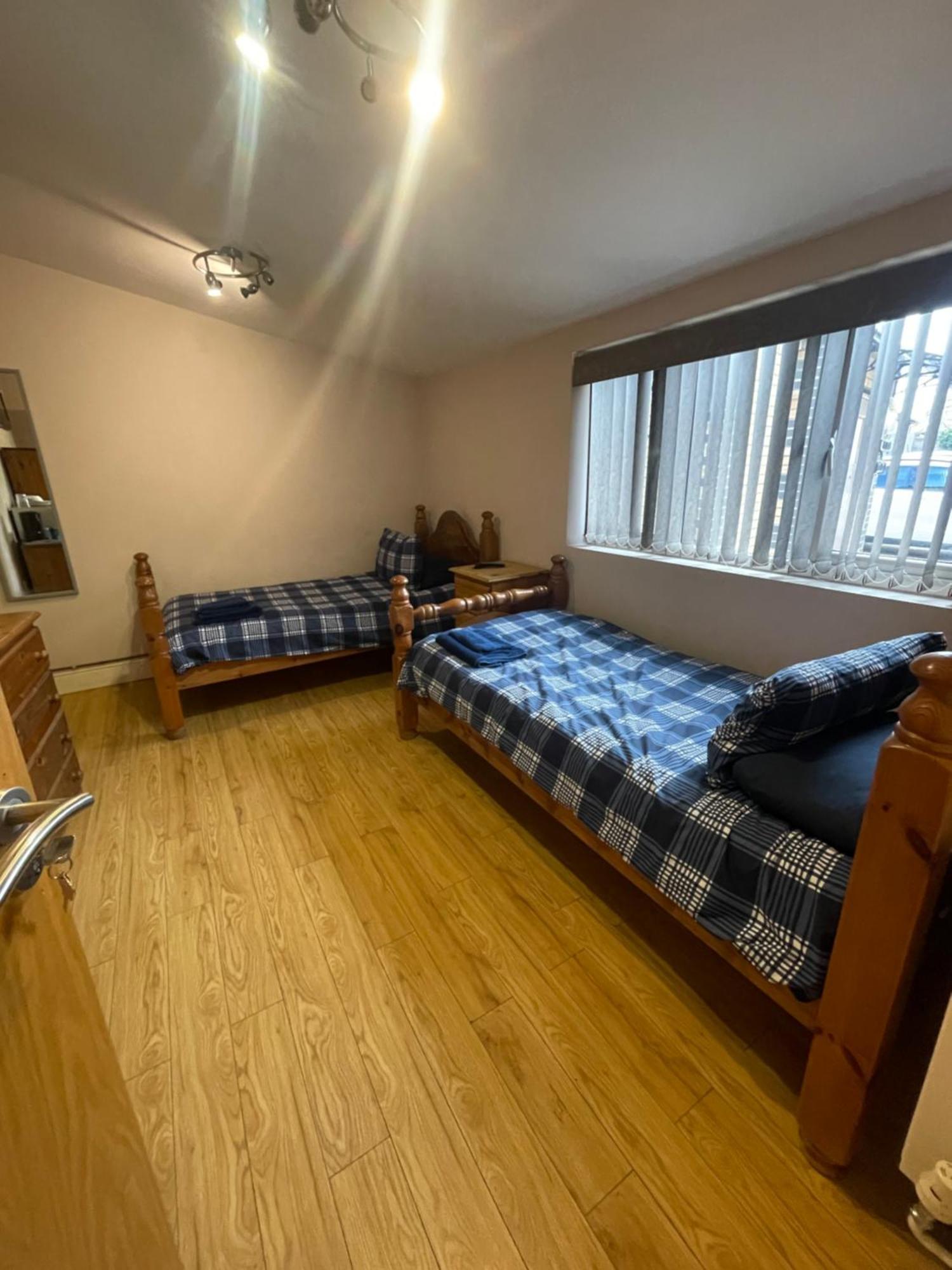 מילטון קינס Abbey Guest House מראה חיצוני תמונה