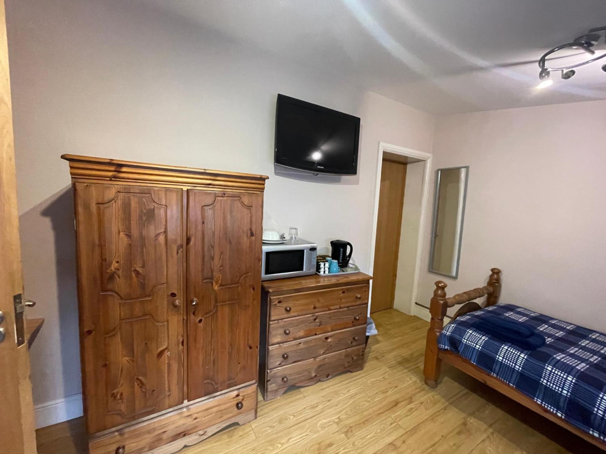 מילטון קינס Abbey Guest House מראה חיצוני תמונה