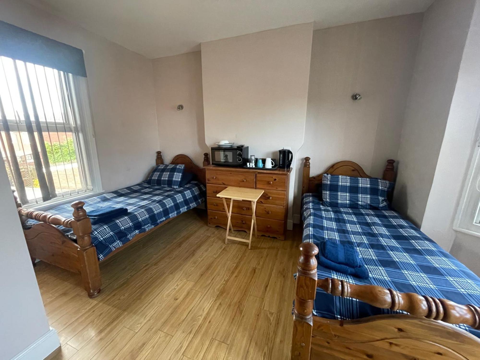 מילטון קינס Abbey Guest House מראה חיצוני תמונה